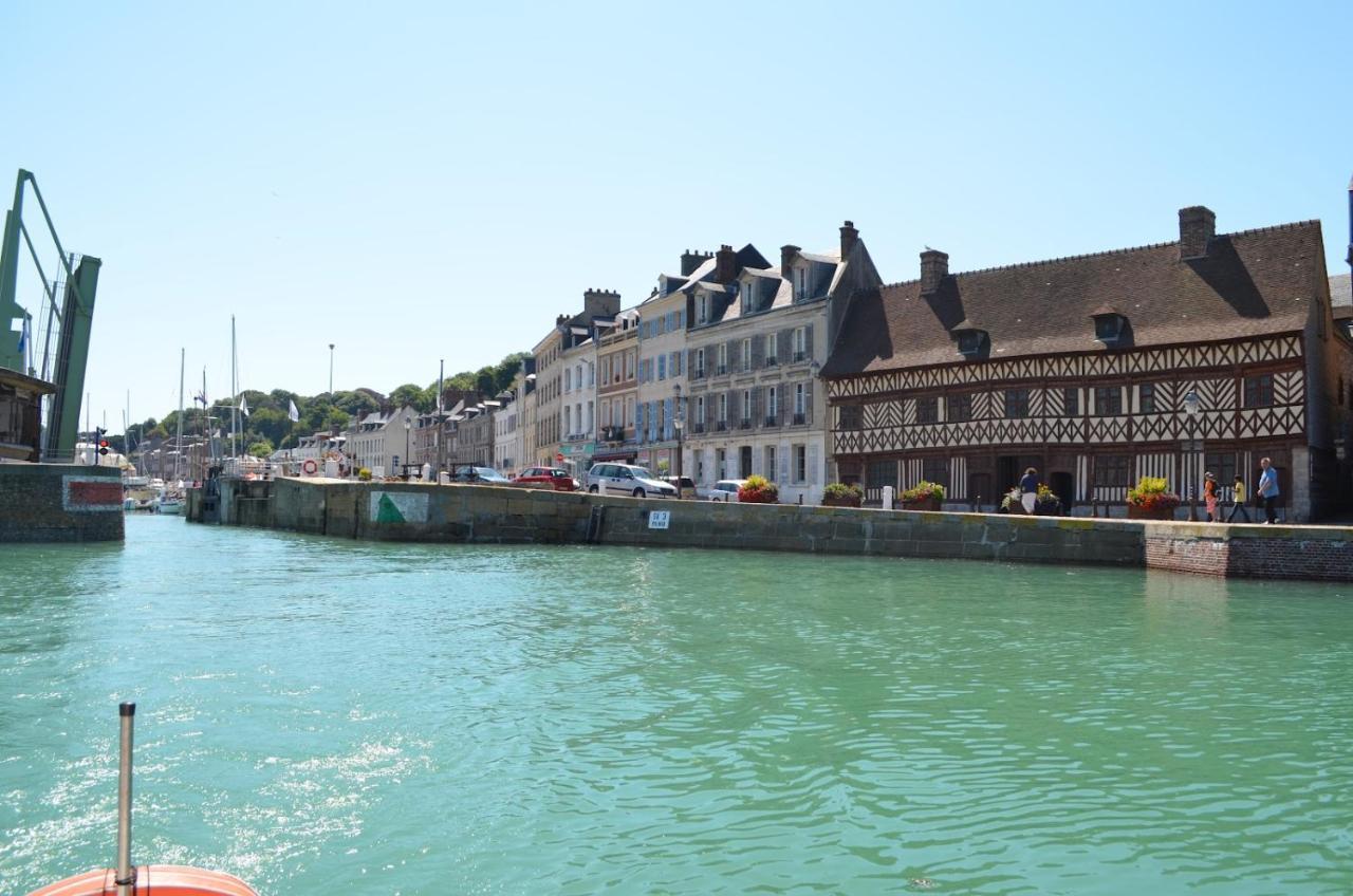 Appartement Le Phare Au Pied Du Port Saint-Valery-en-Caux Zewnętrze zdjęcie